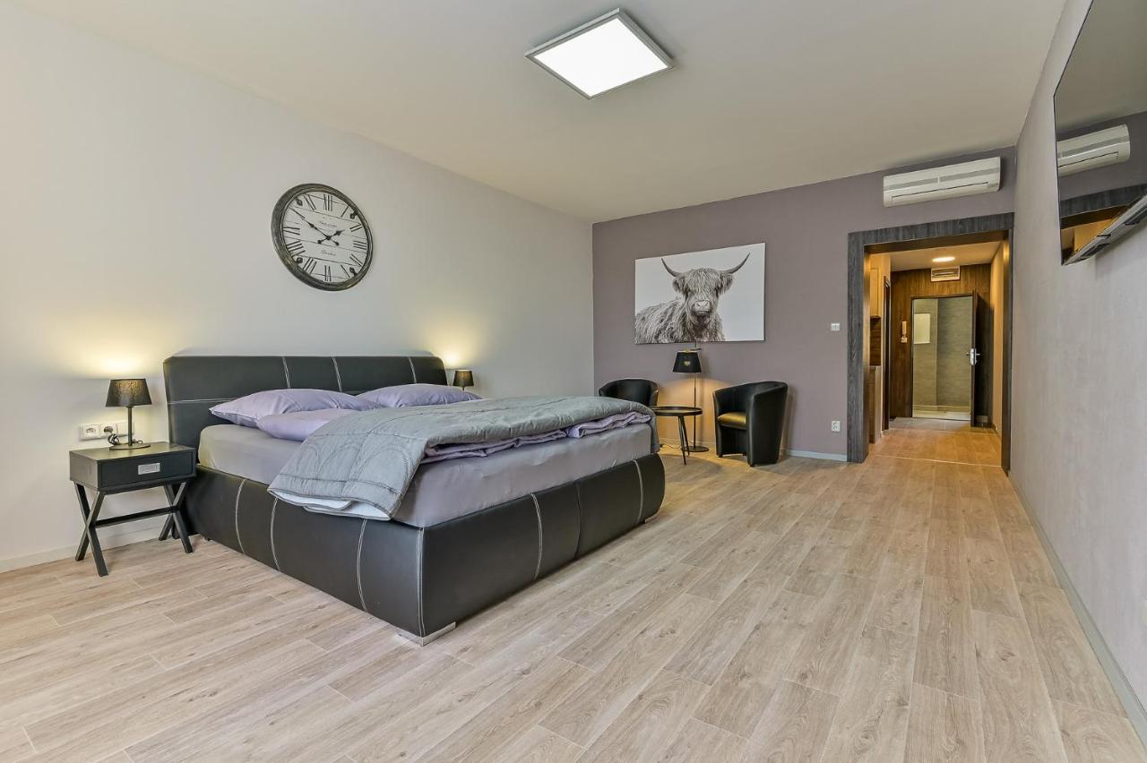 אוסטרבה Hotel Stracena City מראה חיצוני תמונה